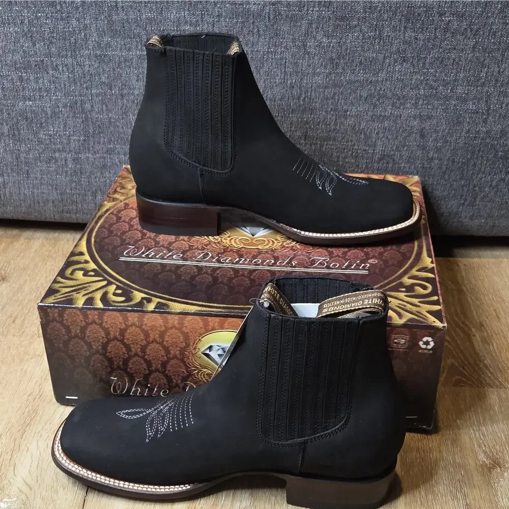 White Diamonds Botin Men's Black Nubuck Chelsea Ankle Boots Round Toe US 7.5